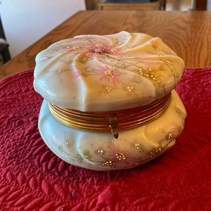 Wave  Crest Dresser Jar